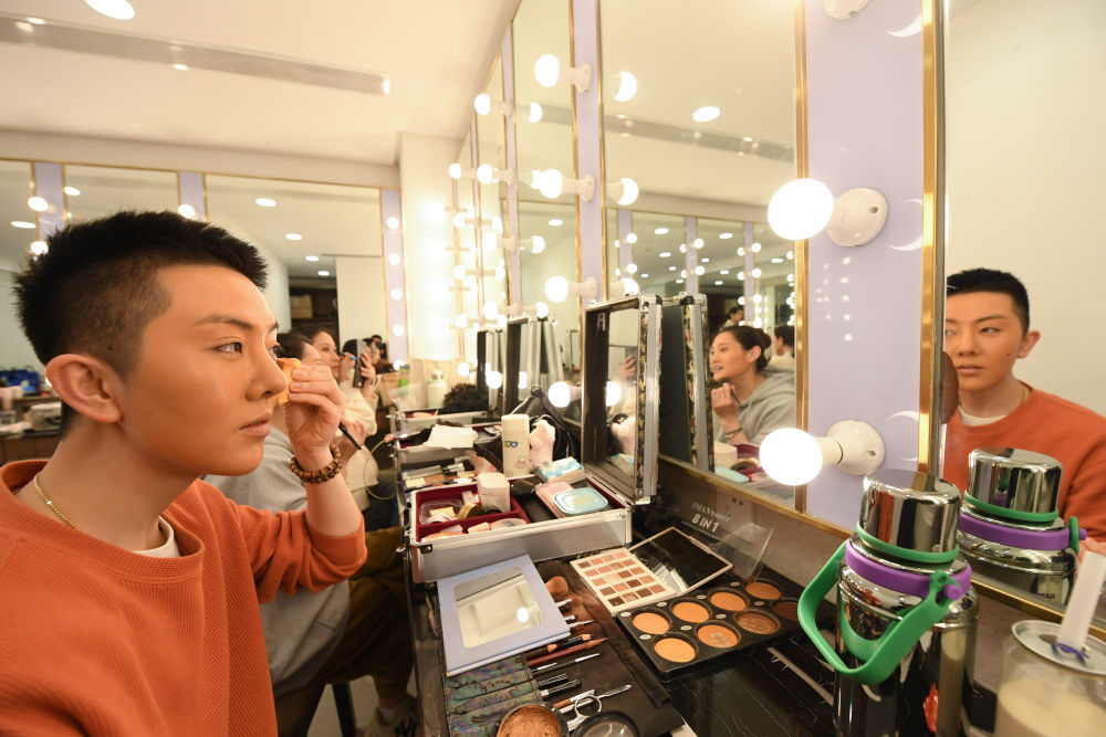 老戏曲何以圈粉新戏迷——“浙江小百花”现象透视