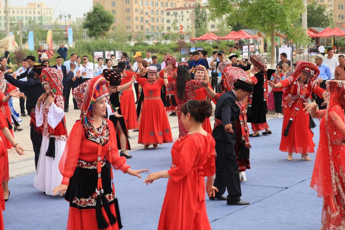 文化中国行 |中国旅游日里的石榴籽风采