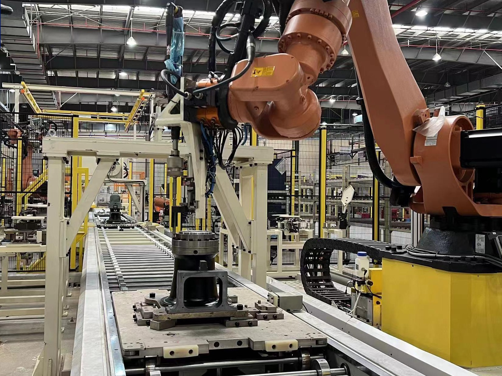 高质量发展调研行丨2万平方米大厂房不见人影 这里藏着哪些秘密？