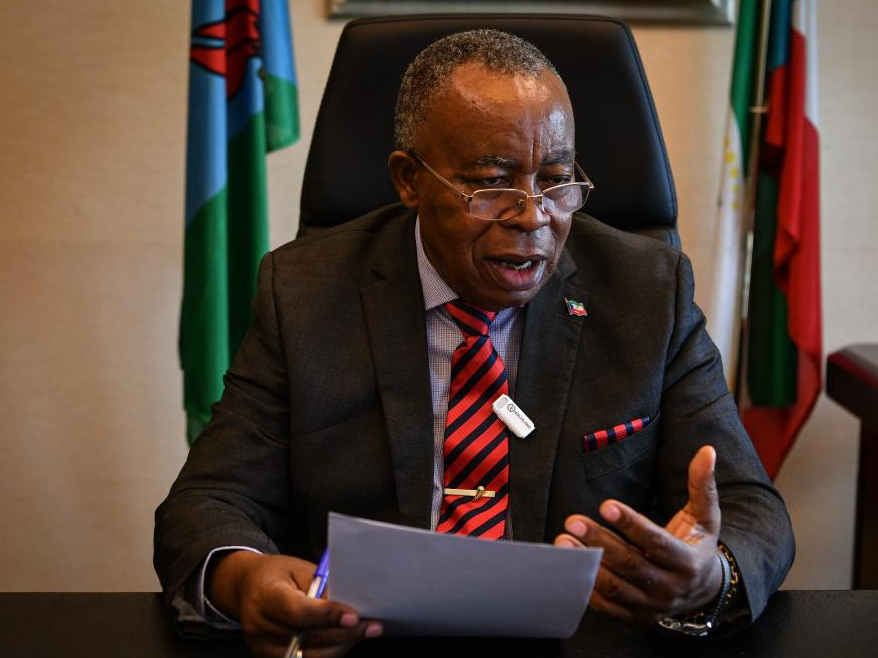 专访｜赤道几内亚同中国合作硕果累累——访赤几国家项目规划和跟踪办公室主任恩苏埃