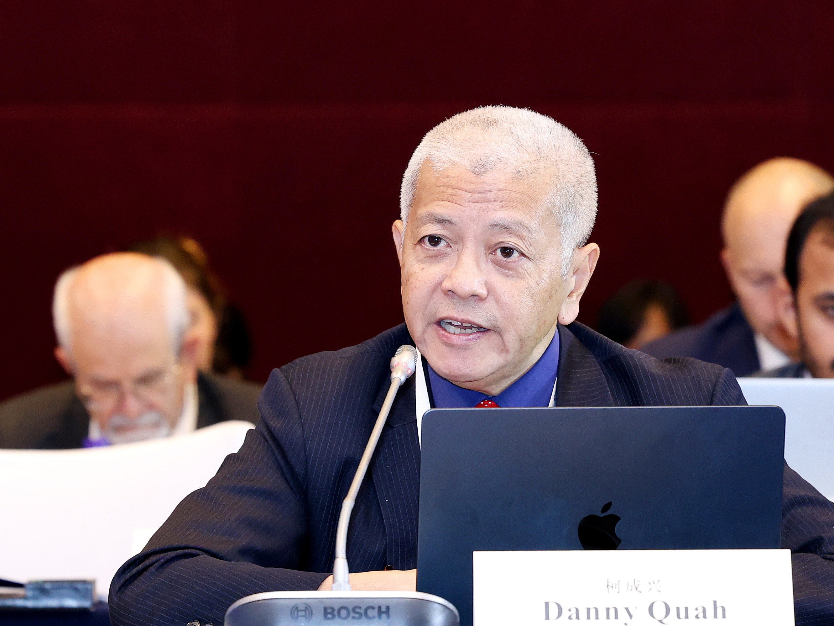 全球@中国|新加坡学者柯成兴：中国发展新能源汽车产业 助力全球应对气候危机