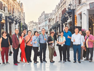 “希望更多朋友搭乘海南发展快车”（侨界关注）