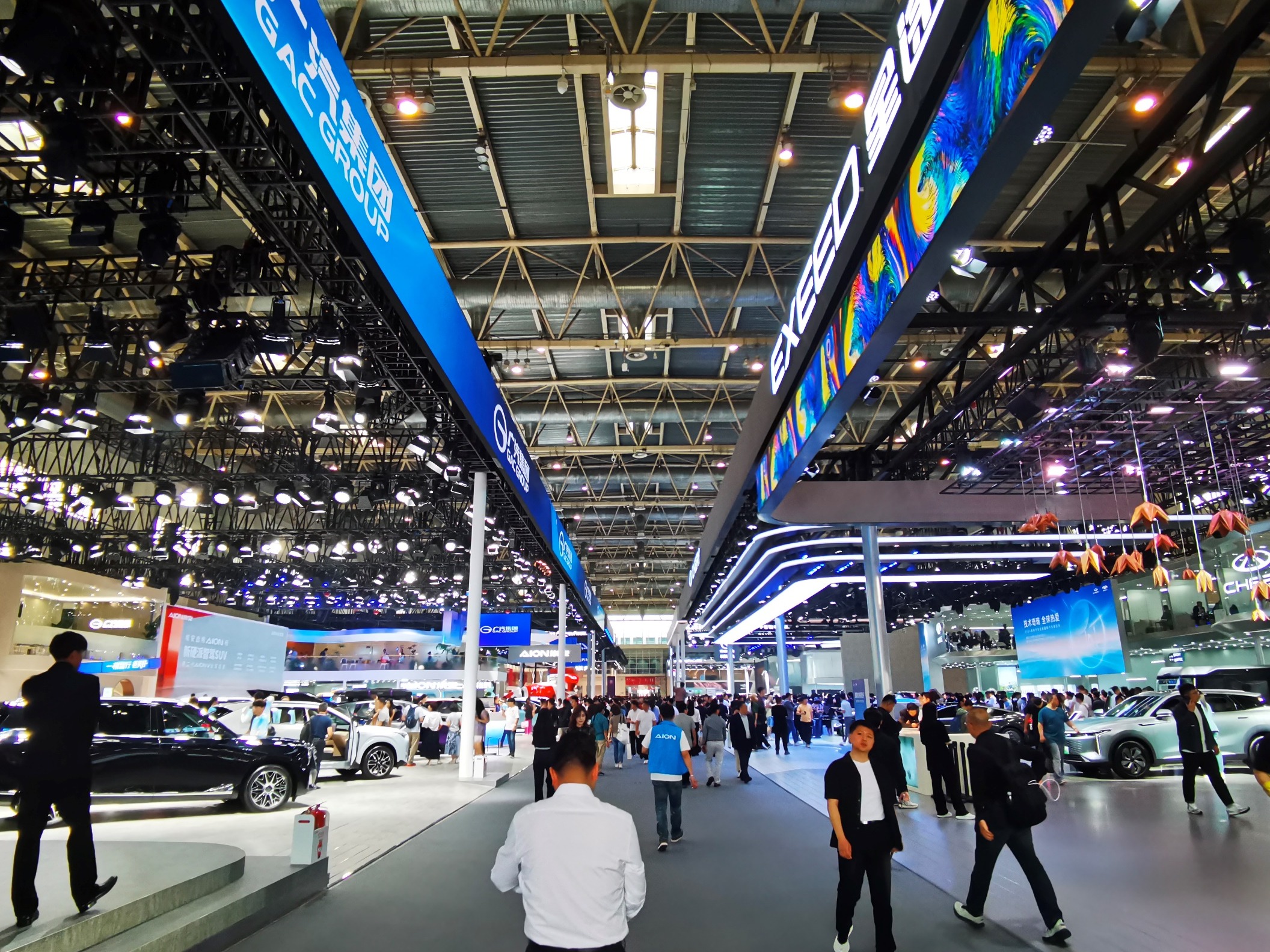 汽车“以旧换新” “换”来市场新机遇