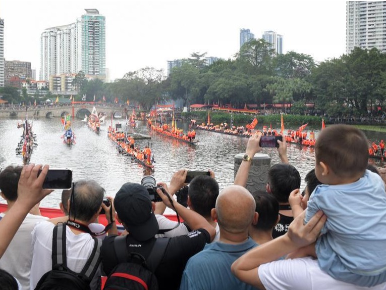 端午文旅玩出新花样 “千舟竞渡”划出大场面
