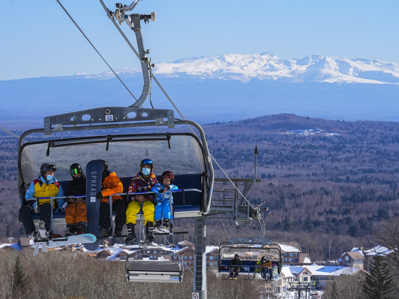 筑牢生态屏障 永续发展宝藏——长白山奏鸣“绿色交响曲”