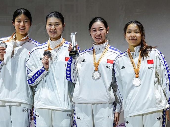 中国击剑队公布巴黎奥运会名单 孙一文领衔