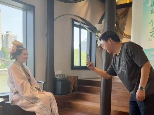 意大利博主瑞丽“走运”记：穿越古今 架起交流桥梁