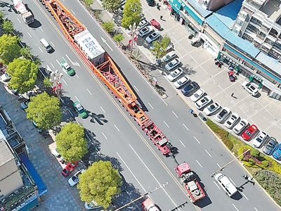 看大型设备如何奔赴建设一线（探访）