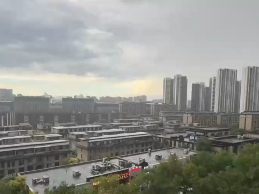 北方部分地区高温将有所缓解 公众外出需做好防暑降温措施