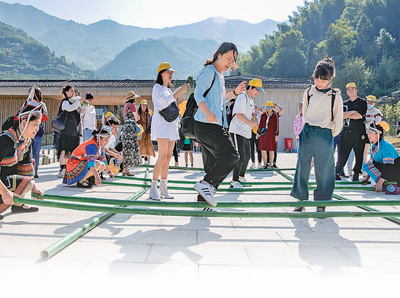 跨越四十载 畲乡展新貌（讲述·回信背后的故事）