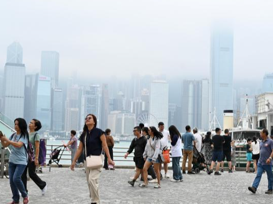 香港各界欢迎提升内地访港旅客免税额度 冀为本地经济注入动力