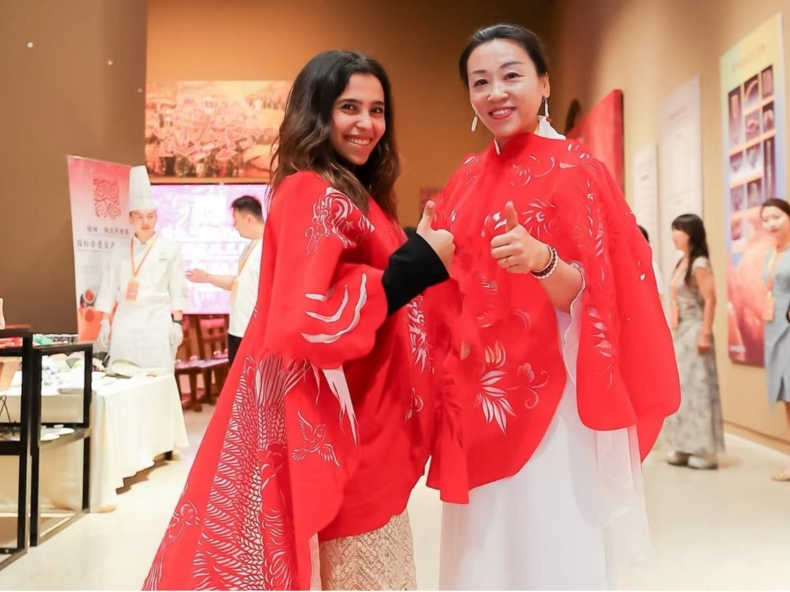 驻华外交官遇上陕北非遗文化 国际合作交流之花在京绽放