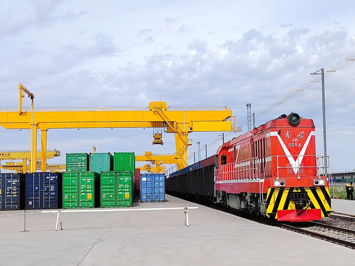 【央广时评】“带货”5万余种 中欧班列为外贸提质添动能