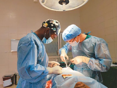 推动构建人类卫生健康共同体