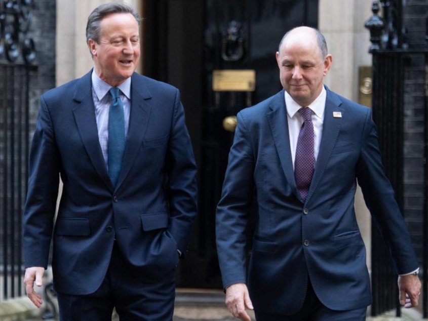 骗子假扮乌克兰前总统 英国外交大臣上当