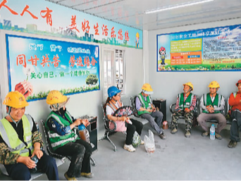 呵护高温下的坚守者