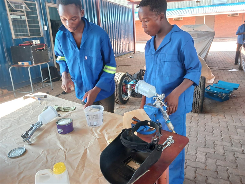 南非学生从中国载誉而归