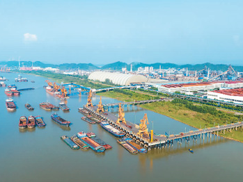 中国加快能源绿色低碳转型（环球热点）