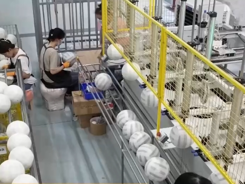 “黑科技”满满、工艺精湛、“科技+浪漫”……“中国制造”闪耀巴黎奥运会