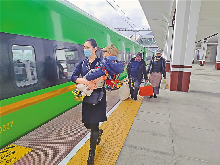 高原故事绘就美丽新西藏