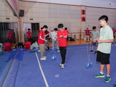 38名华裔青年与中国学子结对游：共学文化 感悟中华