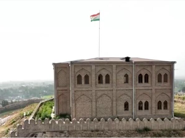 山水相连民相亲！中塔政治互信不断巩固 务实合作前景可期