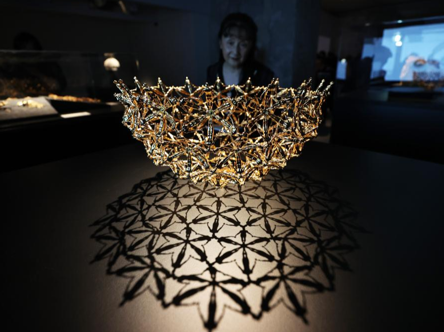 “新生万物－中国非遗与当代设计展”在巴黎举行