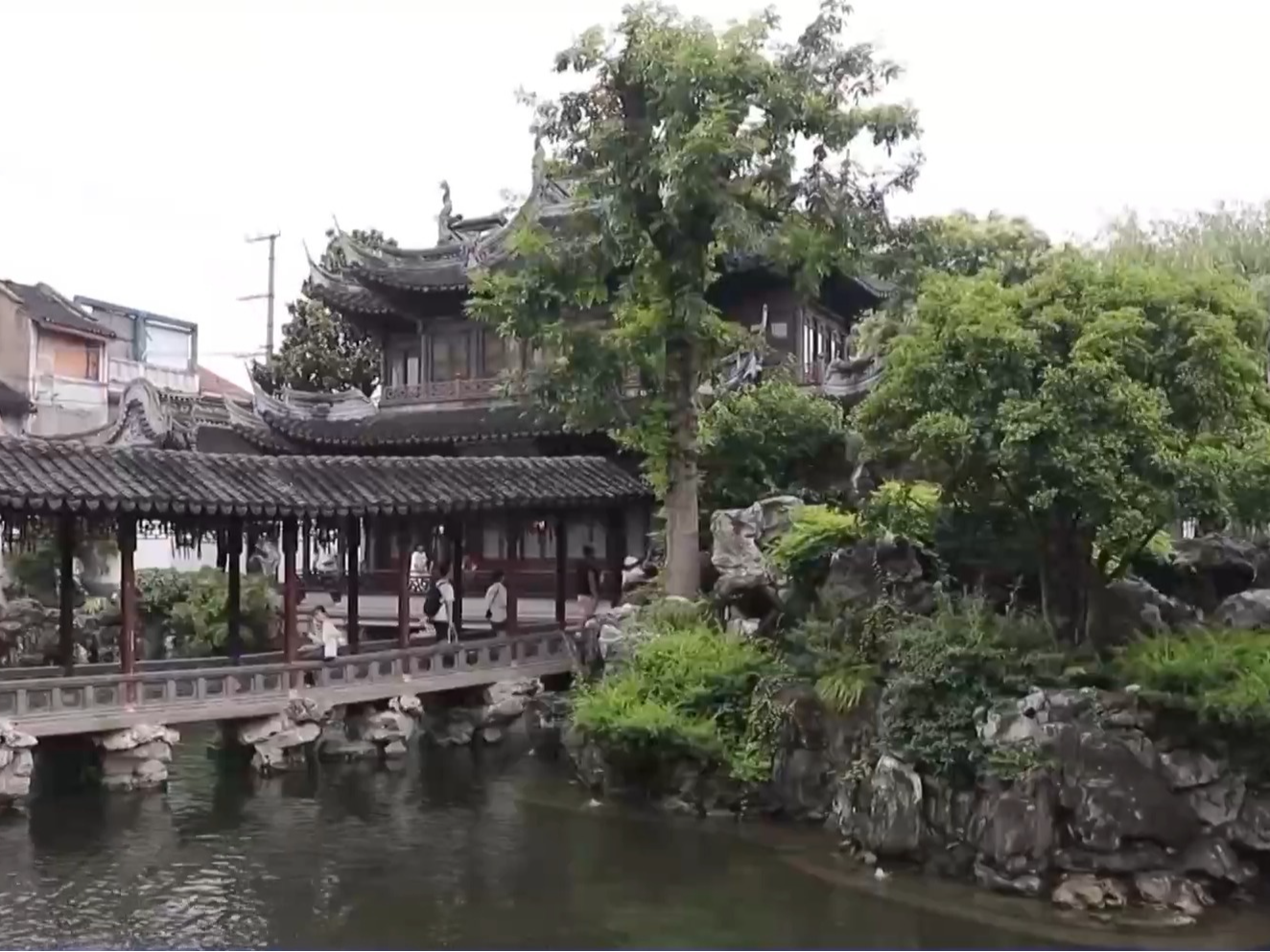 文化中国行丨既传统又时尚 古典上海豫园现国潮新风