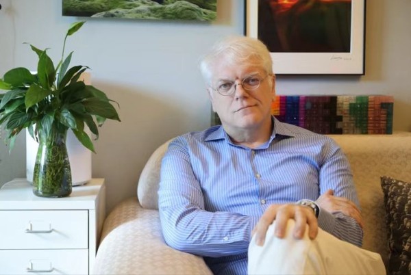 马奥尼：中国改革的速度，就像飞驰的高铁一样快 | 老外说“法宝”②