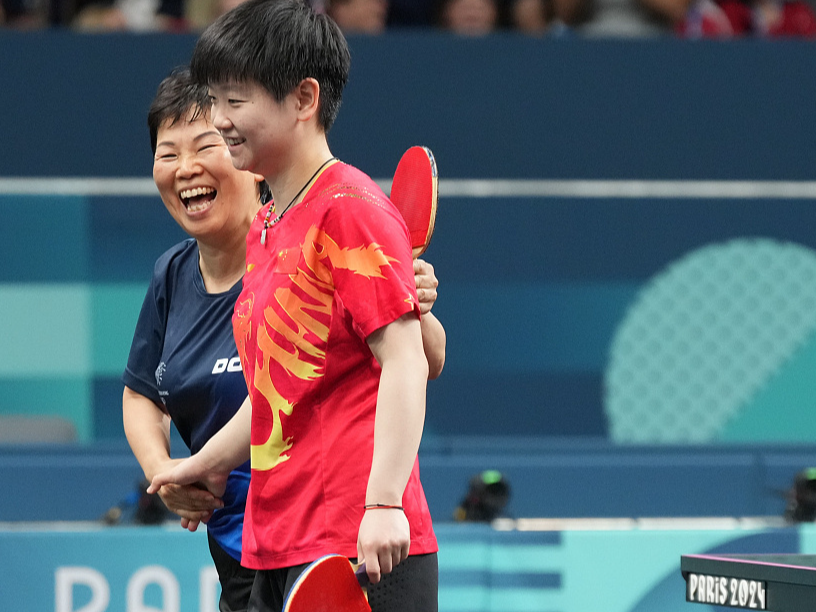 不止夺金一刻！这些超越竞技的瞬间，直抵人心