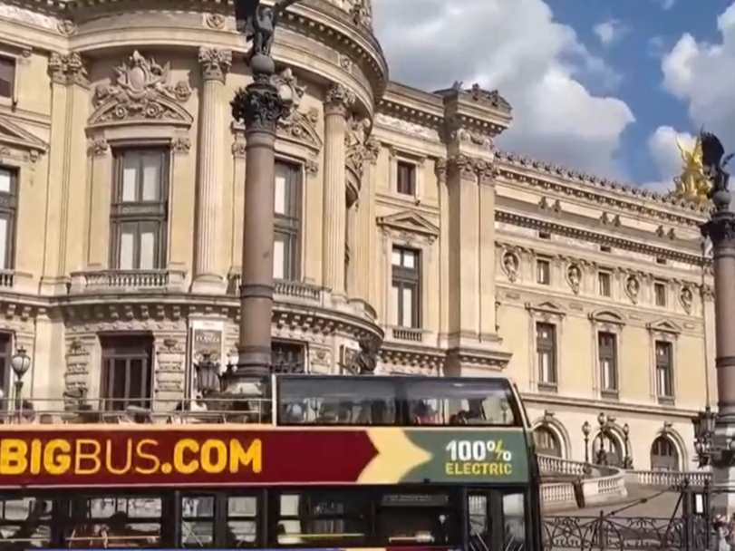 “中国制造的客车品质更好” 中国新能源巴士亮相巴黎“圈粉”世界游客