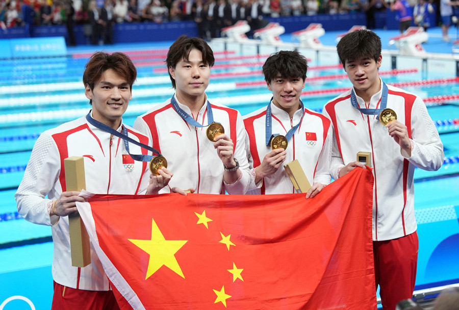 海外网评：金光闪闪的，不只40枚奥运金牌