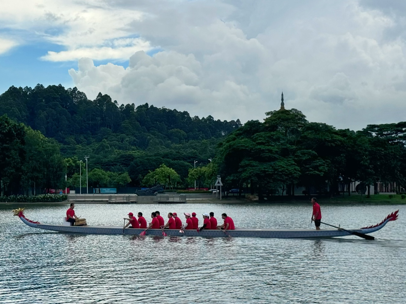 文化中国行·山河弦歌丨燃爆了！“妈妈龙舟队”