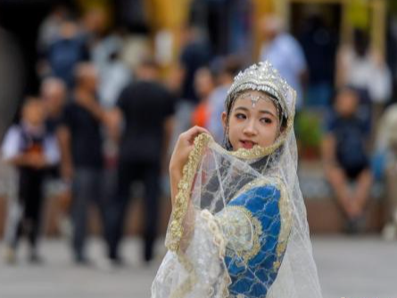 新疆旅游市场兴起“旅拍风”