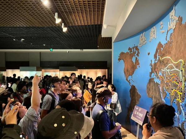 台湾少数民族同胞启甘肃行：处处有惊喜