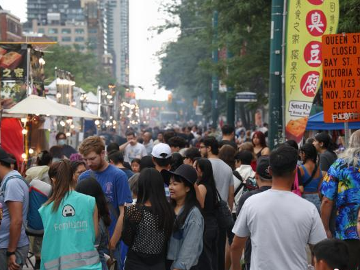 加拿大多伦多华埠举办同乐日吸引八方游客