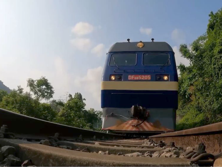 中越班列带动两国货物“双向奔赴”