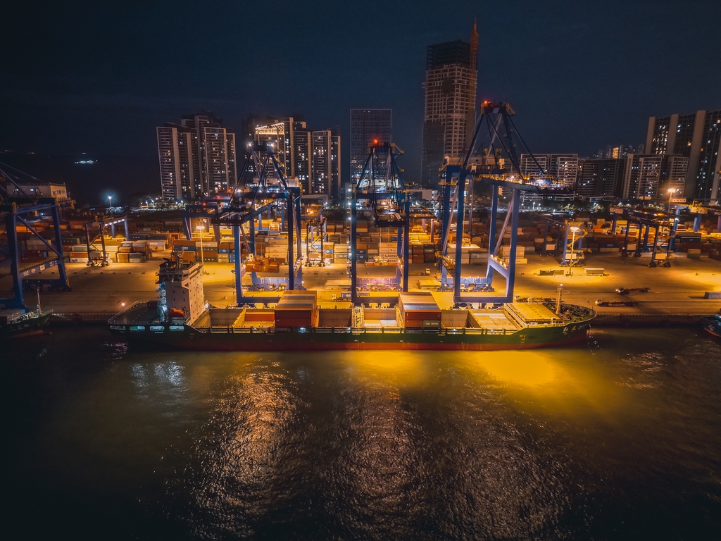 海外网评：有序扩大开放，“中国服务”迈向更高水平