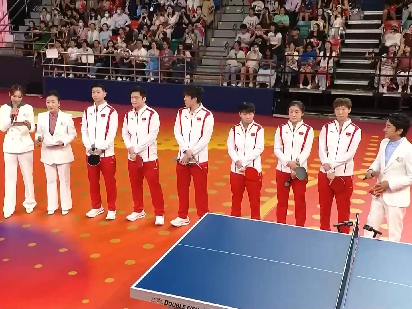 “奥运健儿大汇演” 技艺精湛气氛热烈