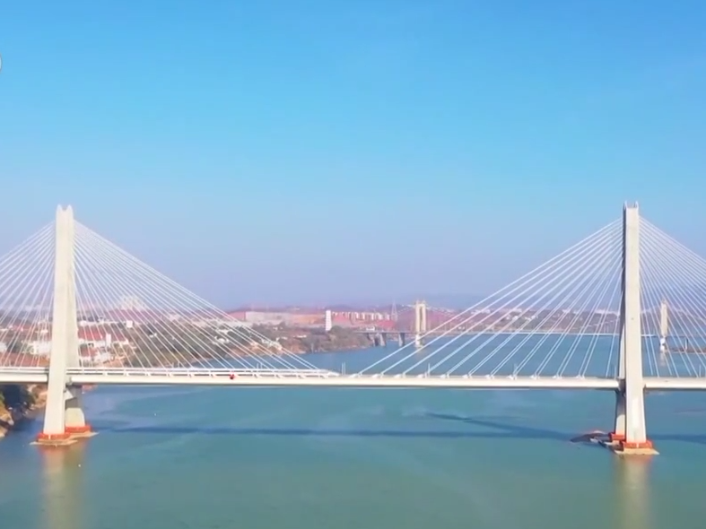 暑运客流稳中有增 “流动的中国”彰显活力