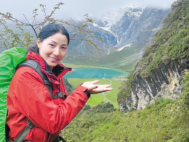藏族姑娘线上“吸粉引流”助力边境旅游，且看新时代守边人：恩嘎儿返乡创业记