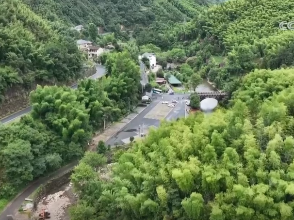 攀岩运动迎来热潮 新兴奥运项目激发小镇新活力