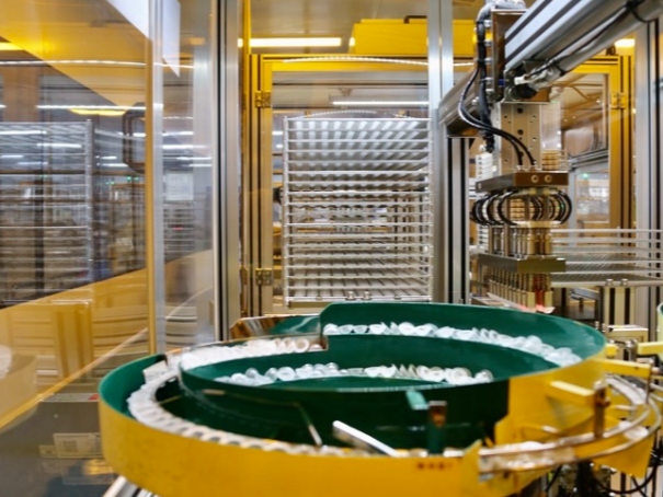 新电商，如何“潮”出屏幕“焕”活市场？