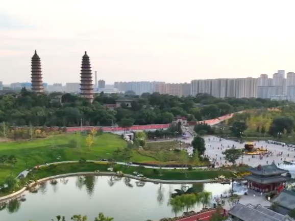 各地文旅消费市场亮点不断 “古建+名著+旅游”历史文化游受青睐