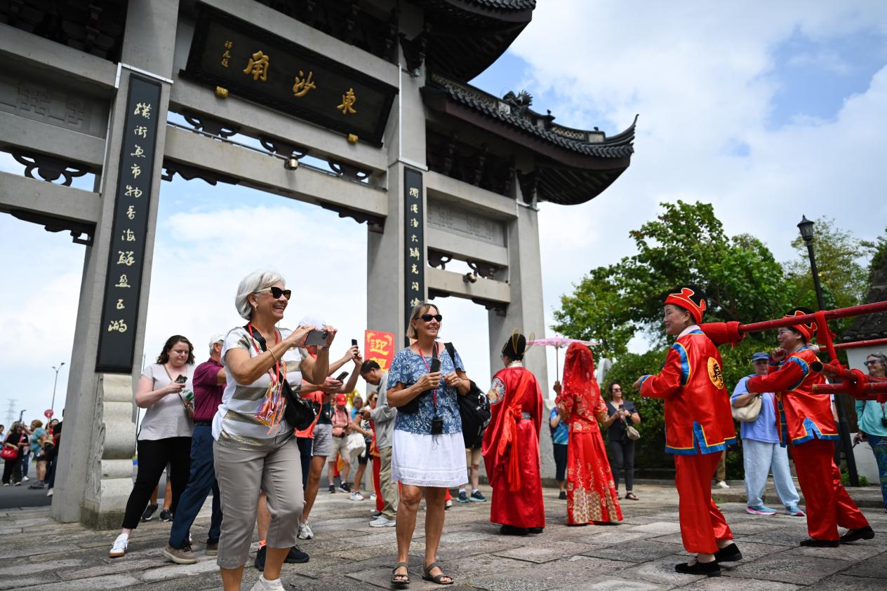 浙江舟山启动首个入境中国沿海邮轮旅游项目