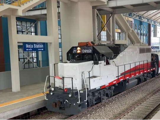 东西问·中外对话｜“中国人民始终与非洲人民站在一起”