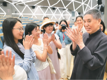 二十载姹紫嫣红，青春版《牡丹亭》重返北大