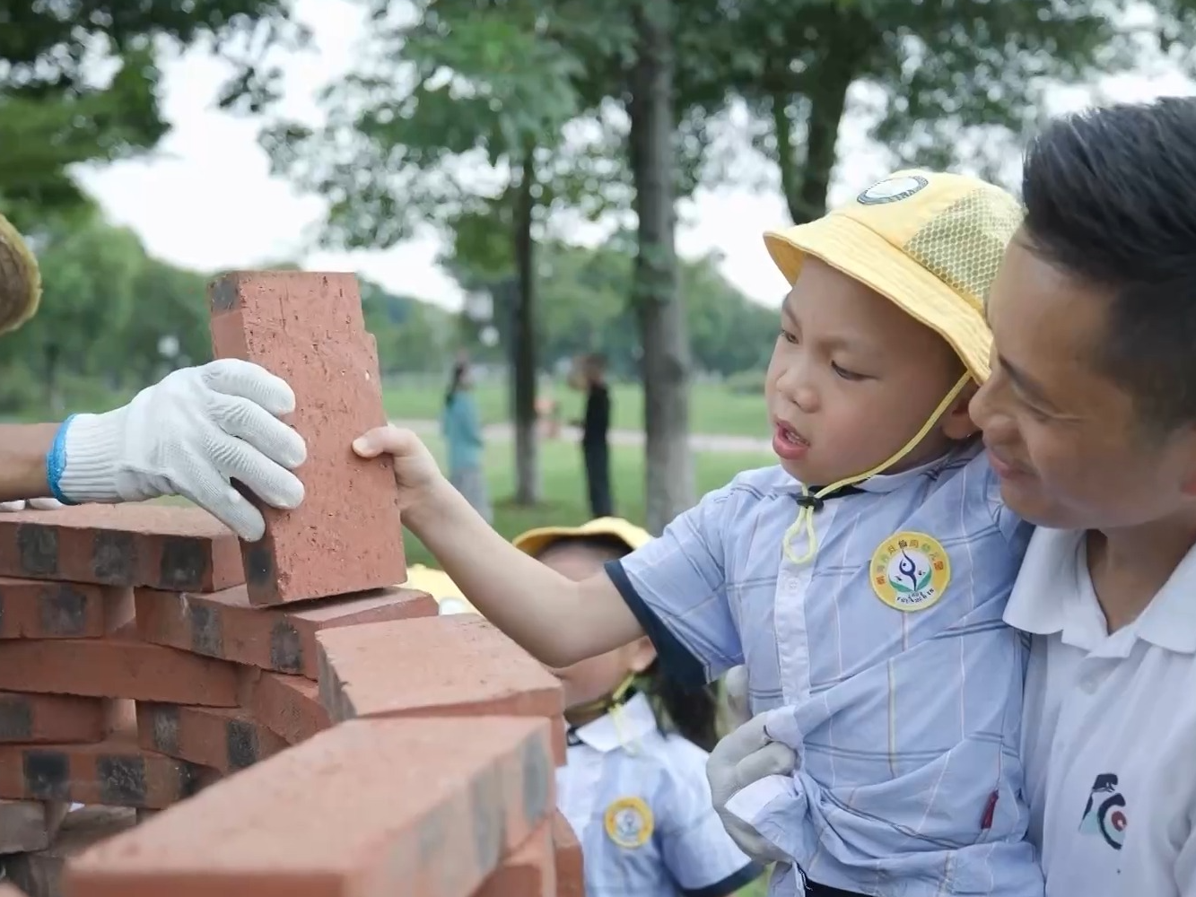 传统文化VS极限运动 中秋特色活动“圈粉”中外游客