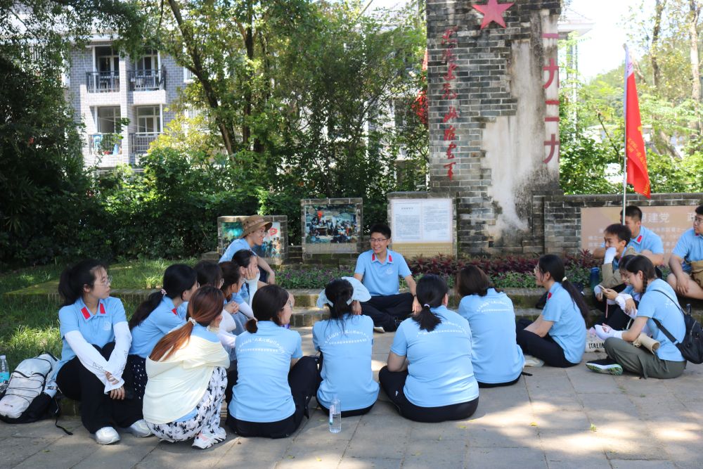 青春华章｜在祖国大地上找寻“思政答案”