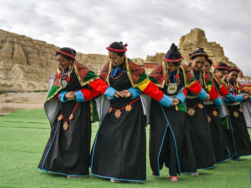 铸牢共同体 中华一家亲｜古格王国遗址脚下的非遗——“宣舞”